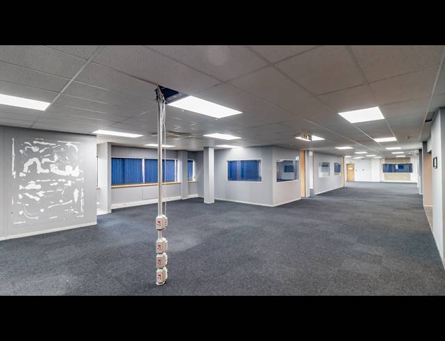 5,047M² OFFICE FOR SALE IN FERNDALE